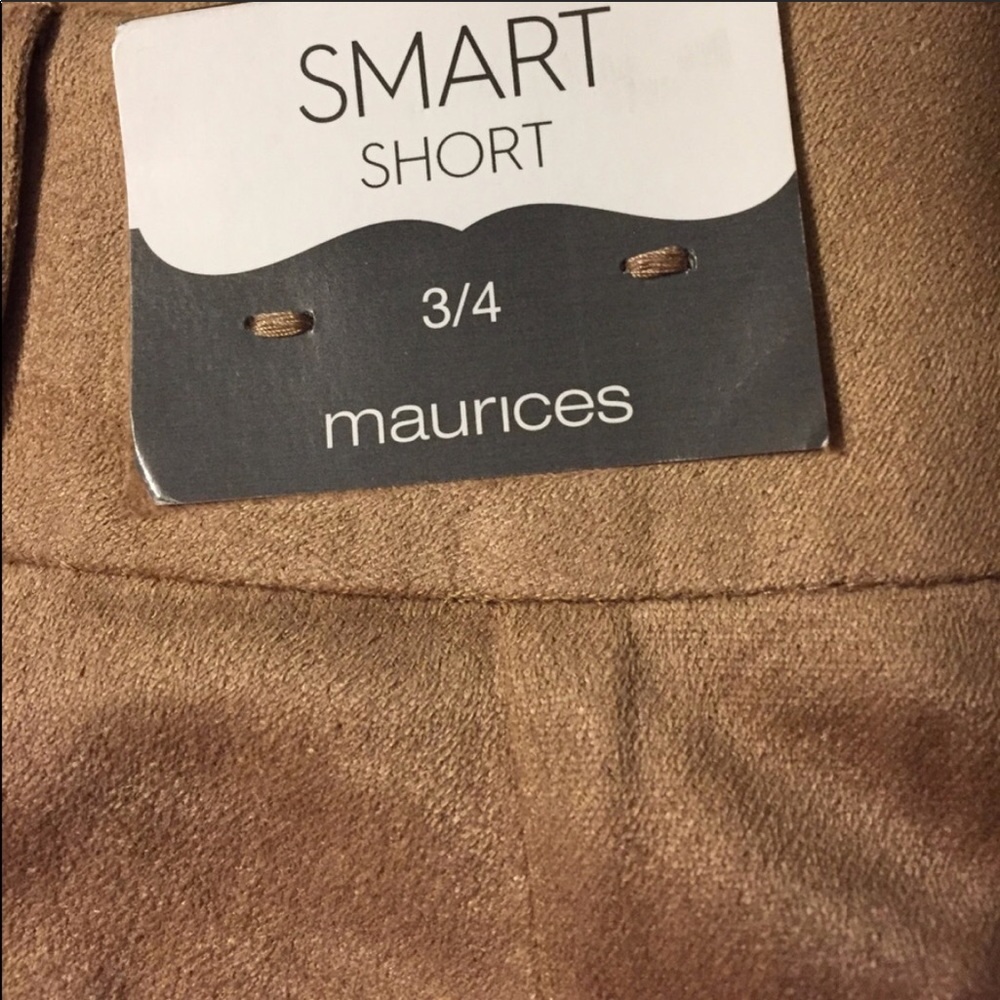 Maurices Faux Suede Scalloped Shorts 3/4 NWT - Picture 3 of 4